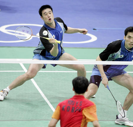 加盟里尔 加盟里尔